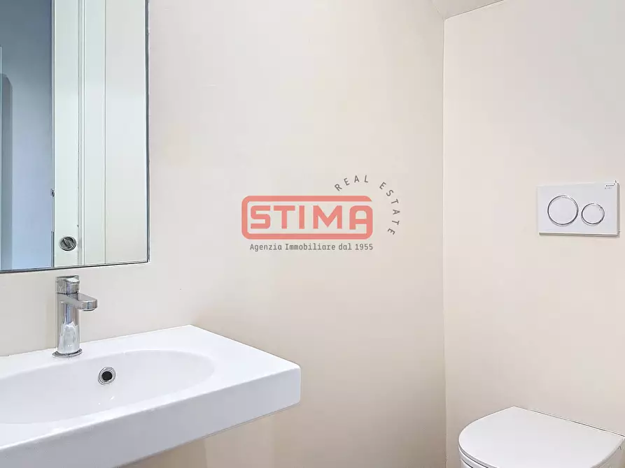 Immagine 32 di Villa in affitto  a Silea