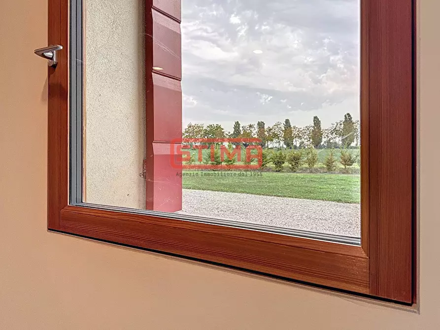 Immagine 19 di Villa in affitto  a Silea