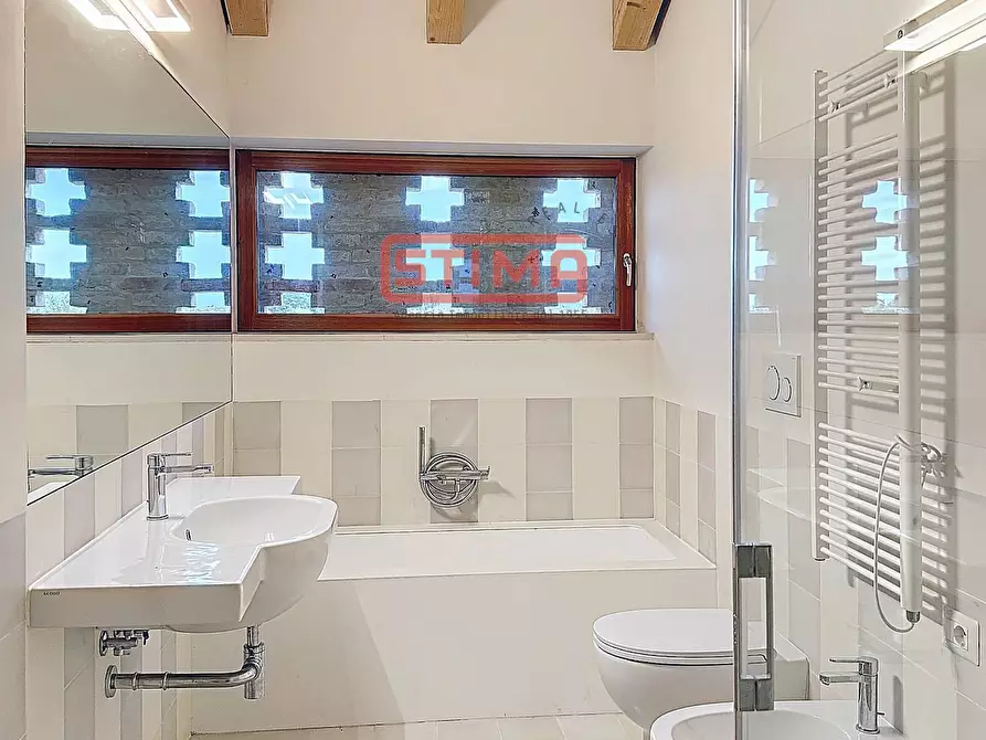 Immagine 30 di Villa in affitto  a Silea