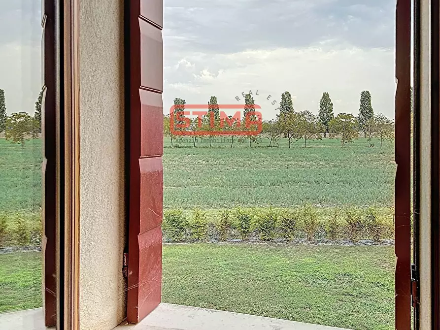 Immagine 43 di Villa in affitto  a Silea