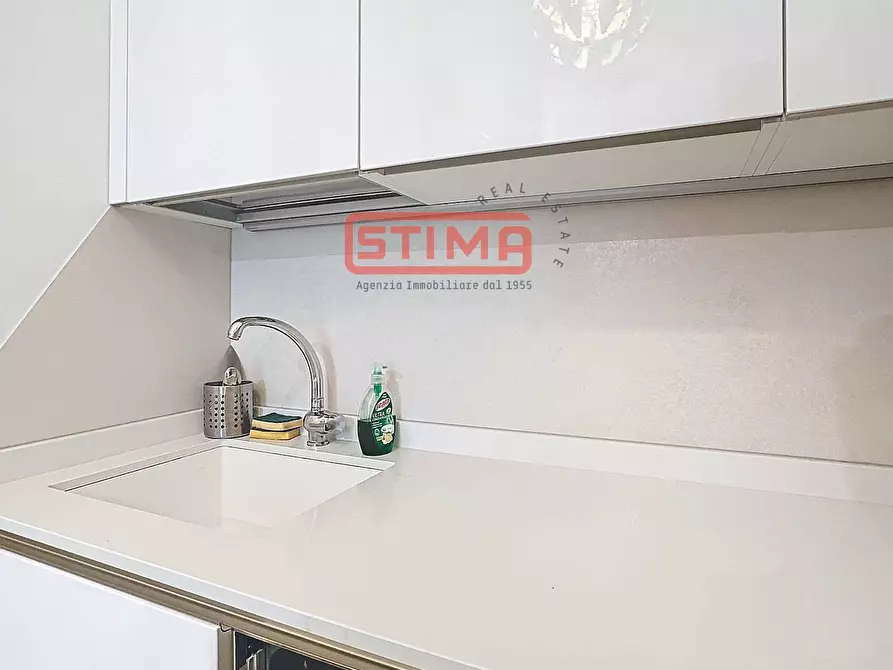 Immagine 17 di Appartamento in affitto  a Treviso