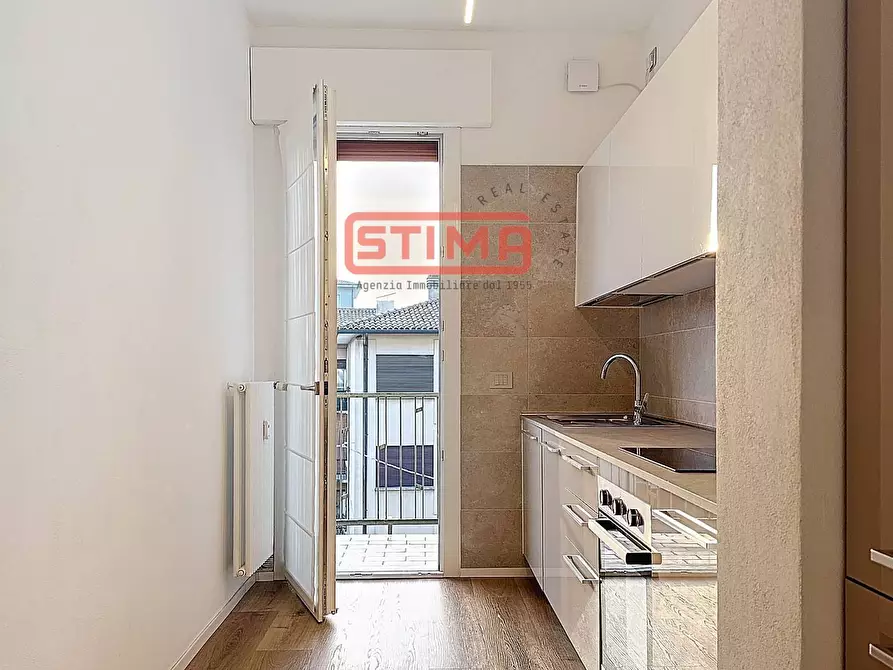 Immagine 52 di Appartamento in affitto  a Treviso