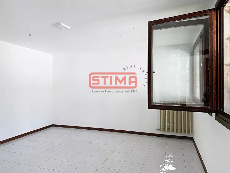 Immagine 7 di Ufficio in affitto  a Treviso