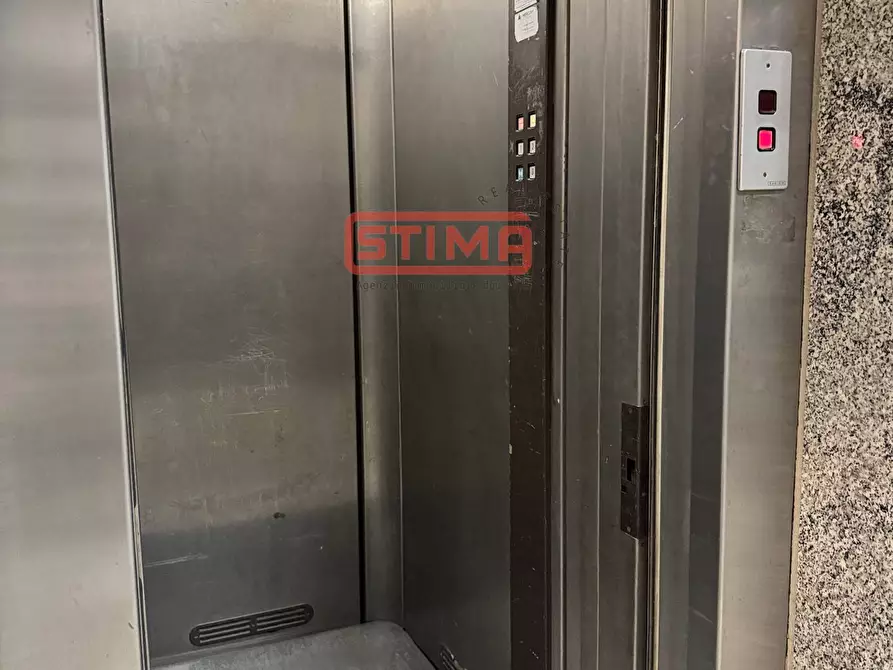 Immagine 2 di Magazzino in affitto  in VIA TORINO a Venezia