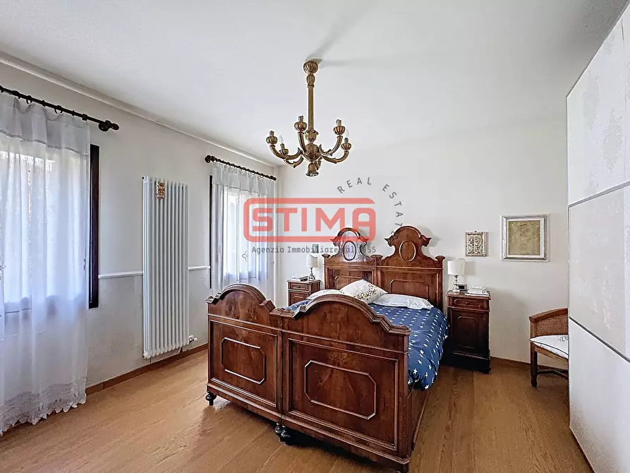 Immagine 22 di Rustico / casale in vendita  a Paese