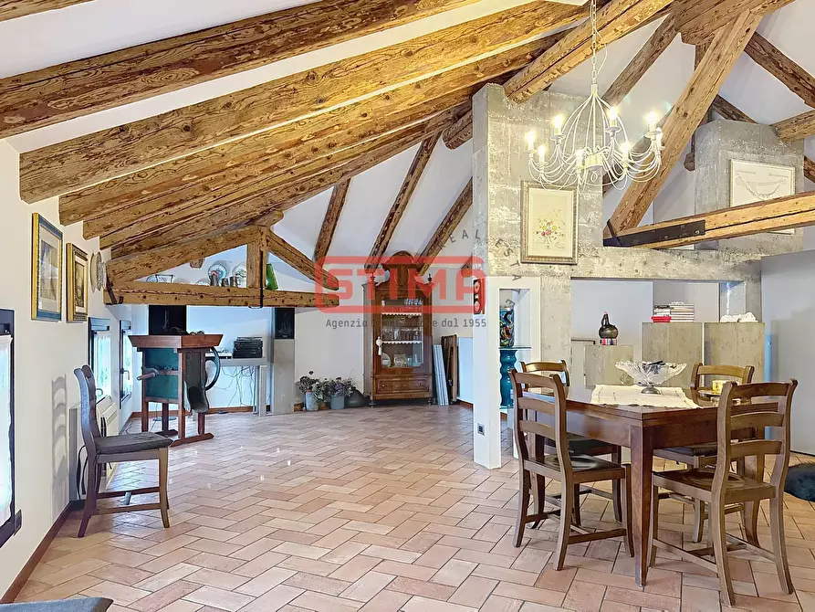 Immagine 35 di Rustico / casale in vendita  a Paese