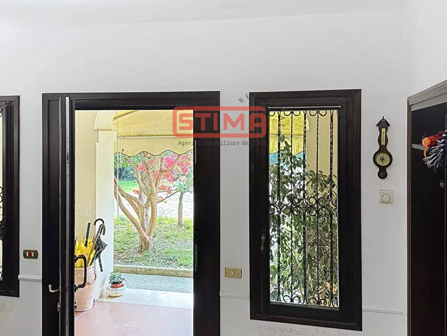 Immagine 9 di Rustico / casale in vendita  a Paese