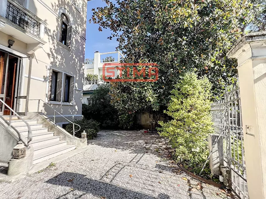 Immagine 27 di Villa in vendita  a Treviso