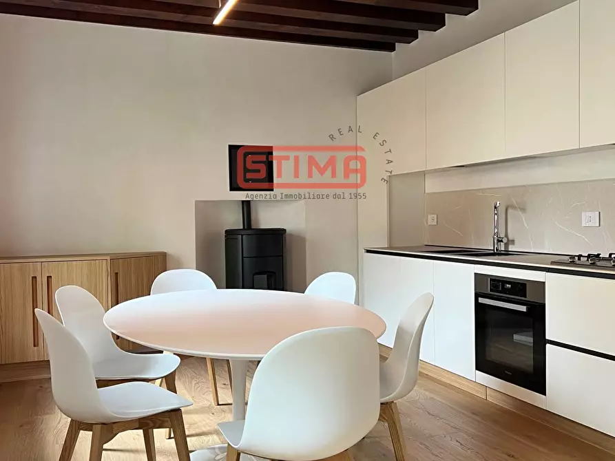 Immagine 1 di Attico in affitto  a Treviso