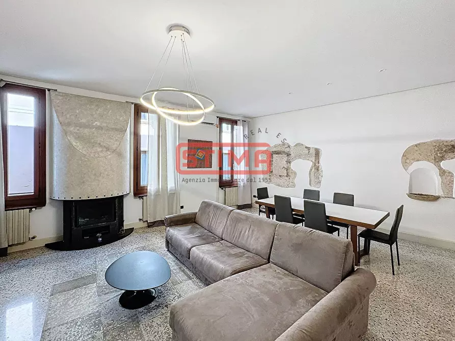 Immagine 2 di Appartamento in affitto  a Treviso