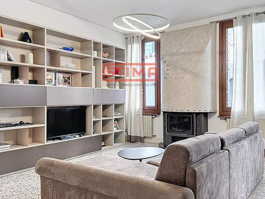 Immagine 1 di Appartamento in affitto  a Treviso