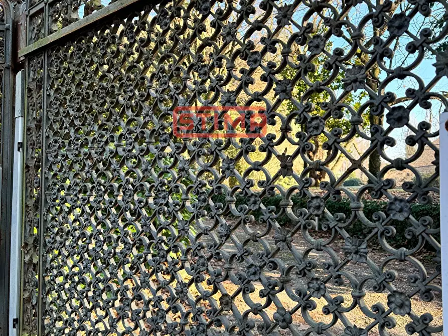 Immagine 8 di Villa in vendita  a Casier