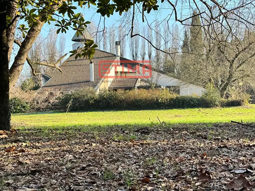 Immagine 14 di Villa in vendita  a Casier