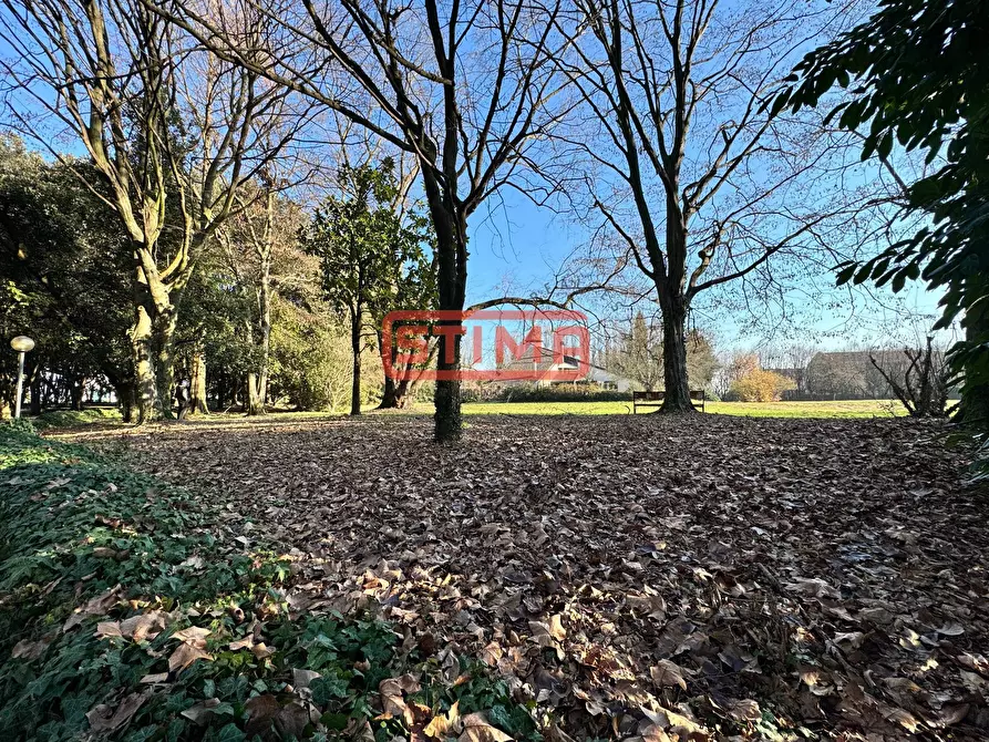 Immagine 19 di Villa in vendita  a Casier