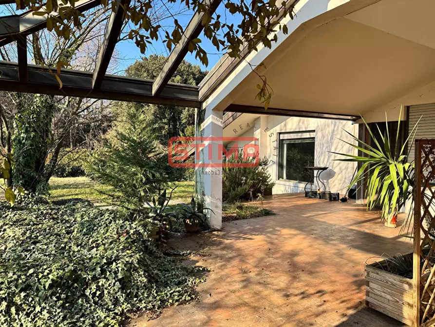 Immagine 53 di Villa in vendita  a Casier