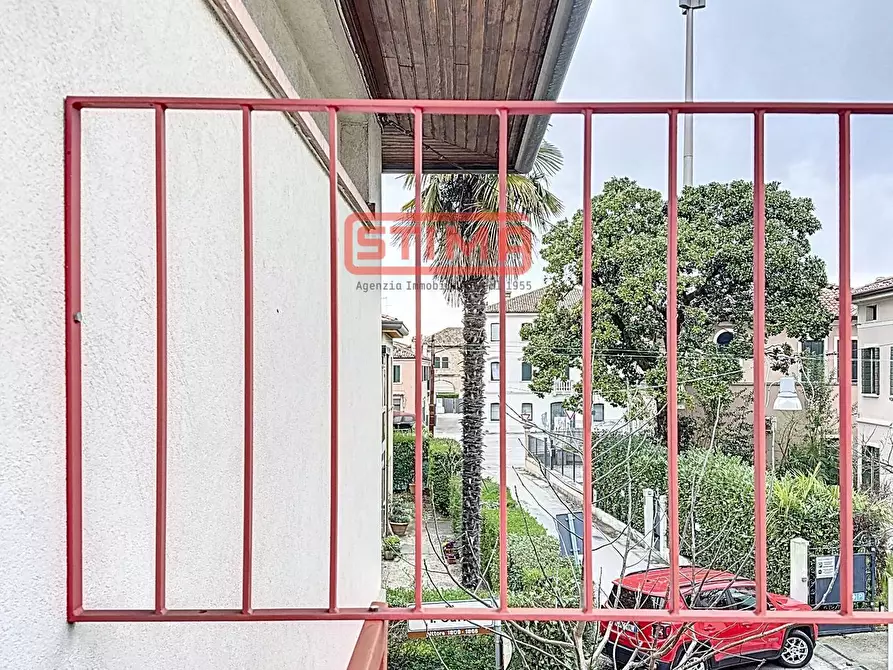 Immagine 10 di Villa in vendita  a Treviso