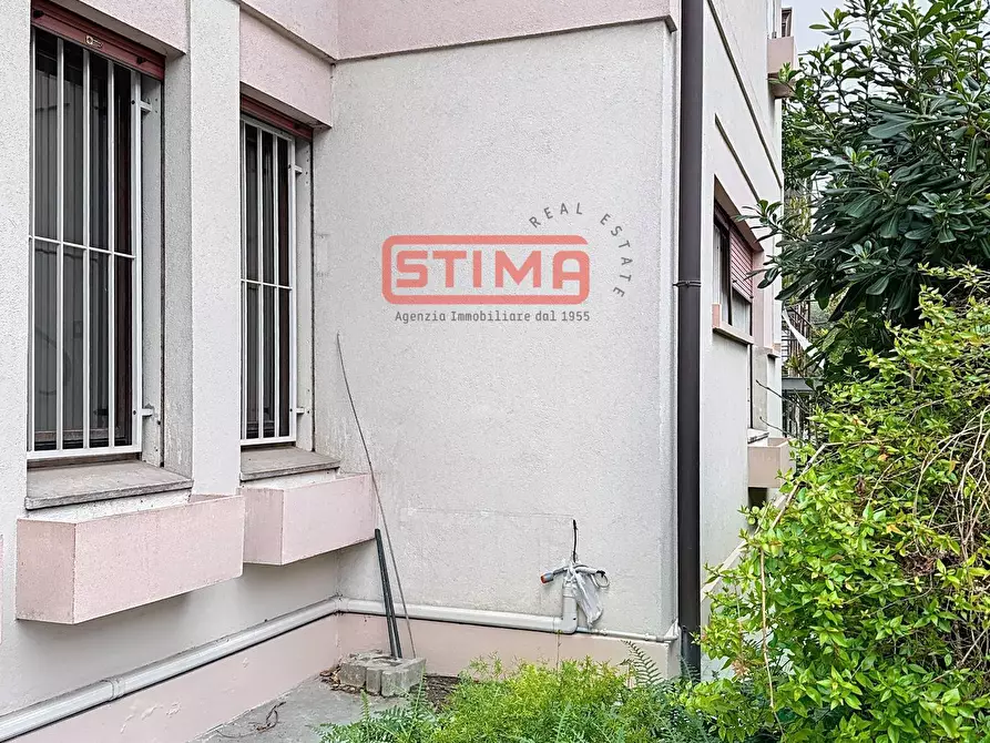 Immagine 8 di Villa in vendita  a Treviso