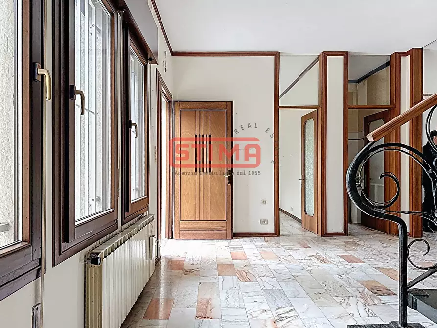 Immagine 39 di Villa in vendita  a Treviso