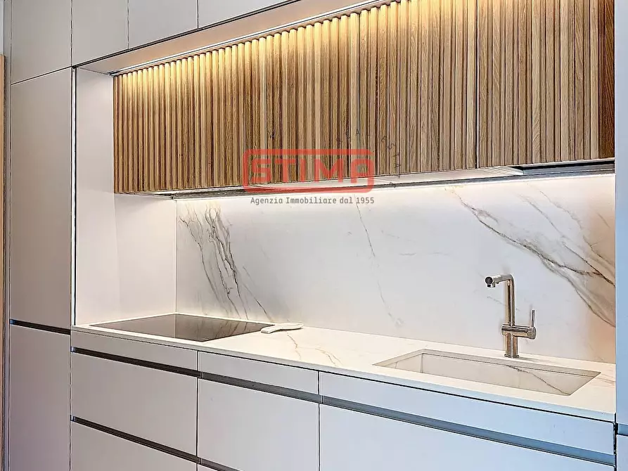 Immagine 10 di Appartamento in vendita  a Treviso