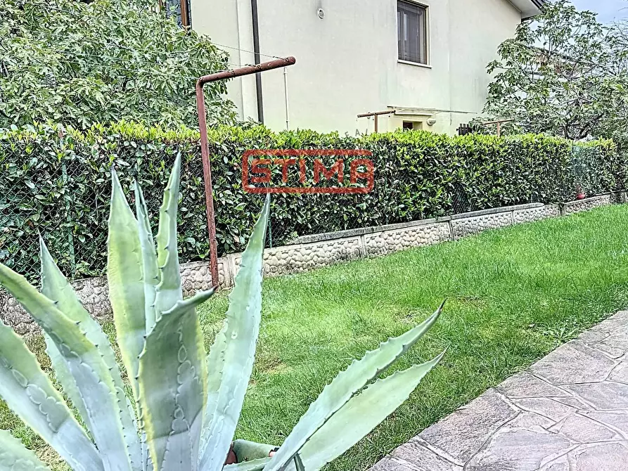 Immagine 3 di Villa in vendita  a Treviso