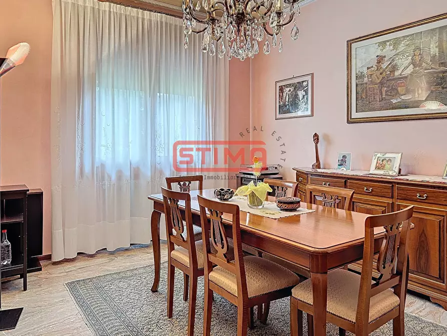 Immagine 10 di Villa in vendita  a Treviso