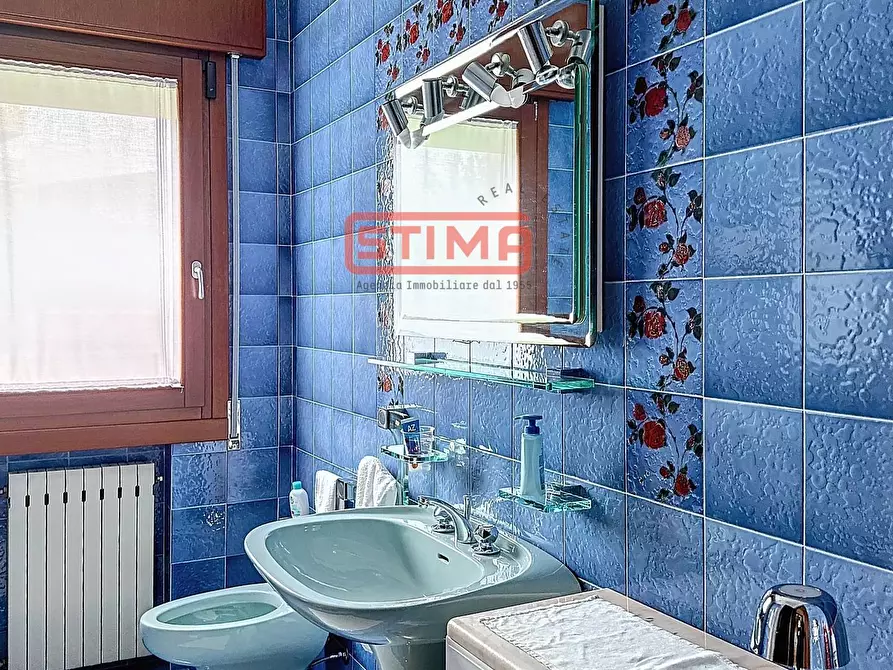 Immagine 18 di Villa in vendita  a Treviso