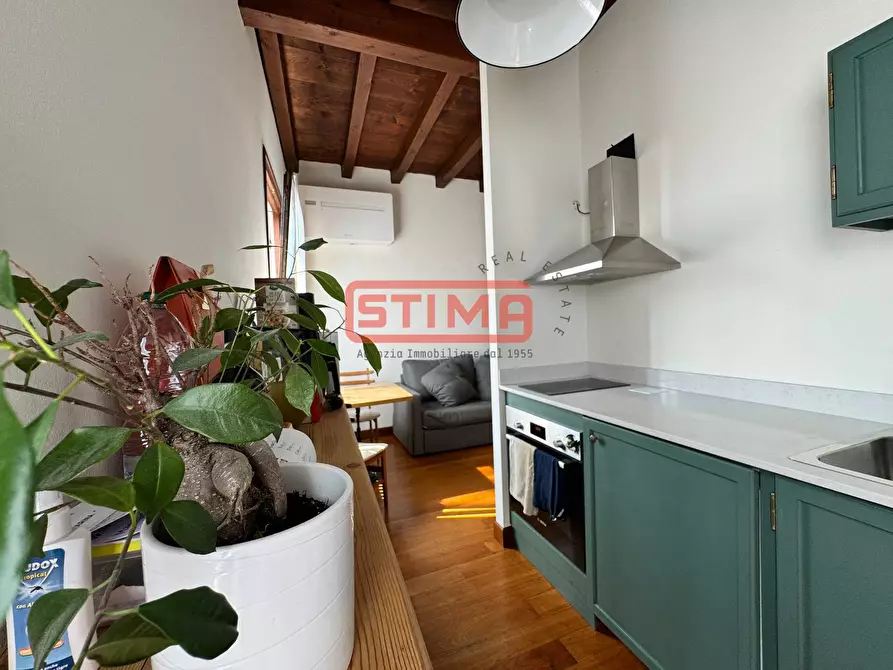 Immagine 29 di Appartamento in affitto  a Treviso