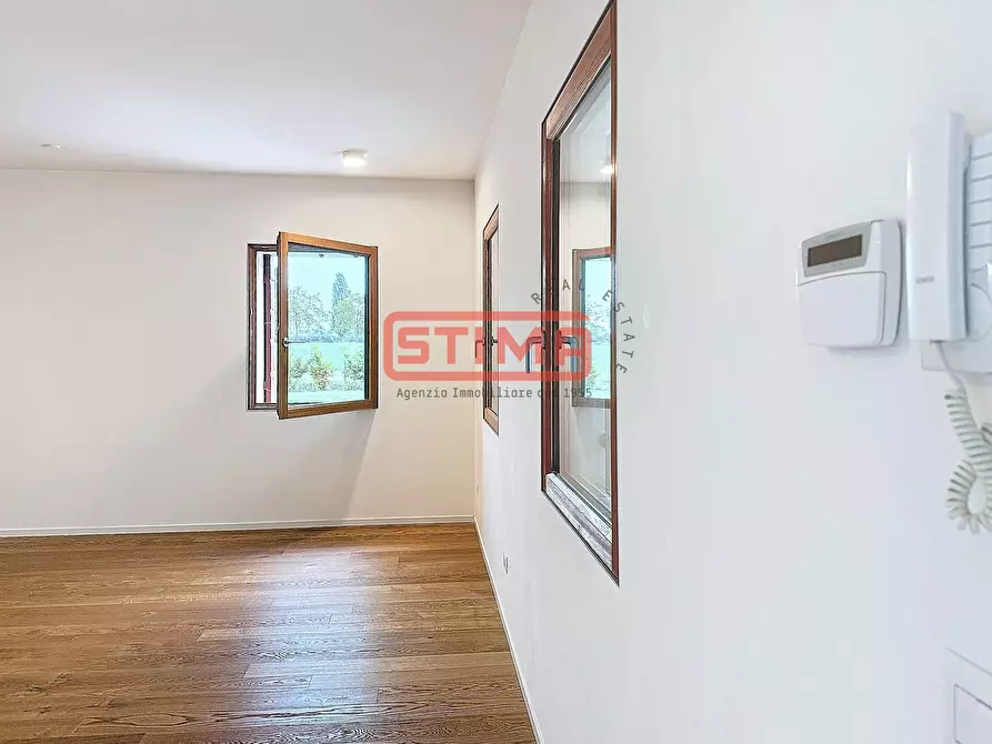 Immagine 5 di Villa in affitto  a Silea