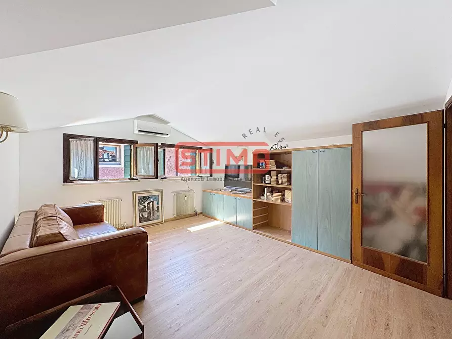 Immagine 10 di Appartamento in vendita  a Treviso