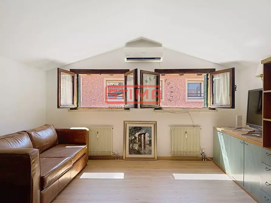 Immagine 3 di Appartamento in vendita  a Treviso