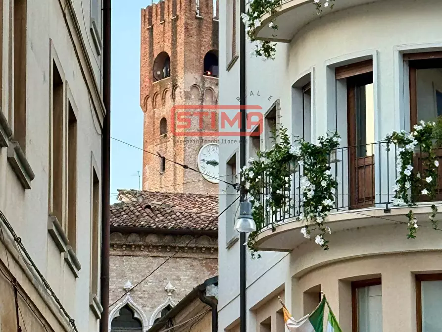 Immagine 5 di Negozio in affitto  a Treviso