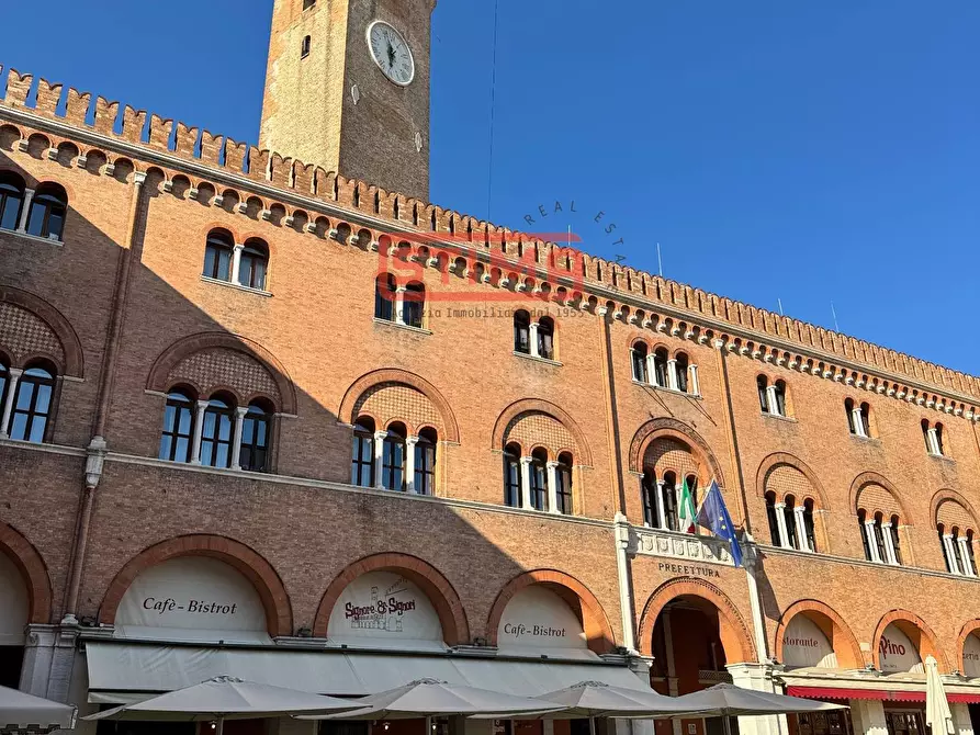 Immagine 4 di Negozio in affitto  a Treviso