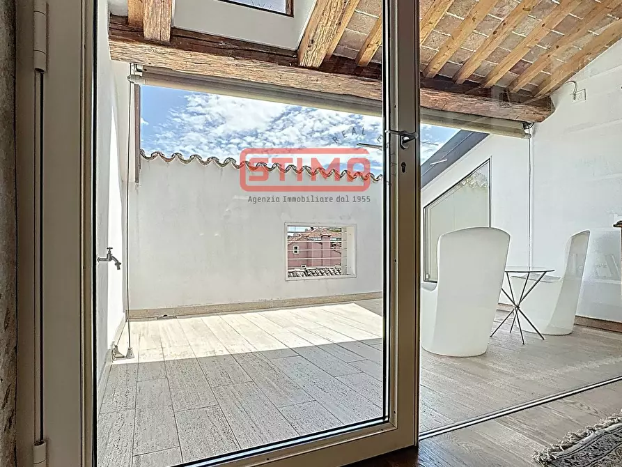 Immagine 1 di Palazzo in vendita  a Treviso