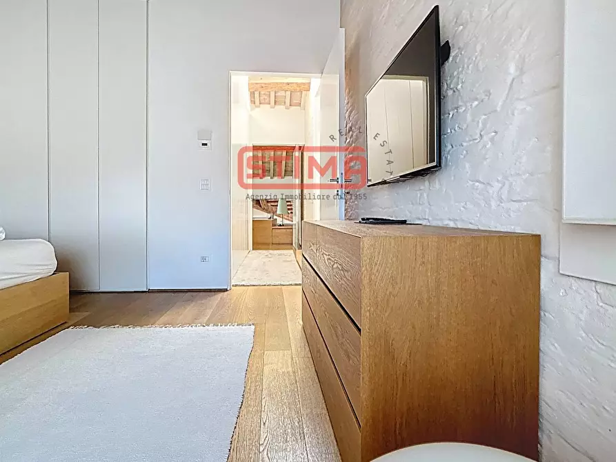 Immagine 33 di Palazzo in vendita  a Treviso