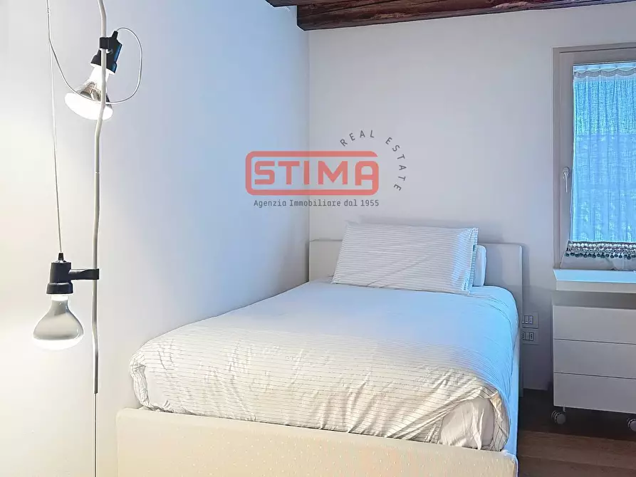 Immagine 34 di Palazzo in vendita  a Treviso