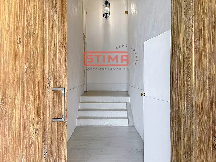 Immagine 46 di Palazzo in vendita  a Treviso