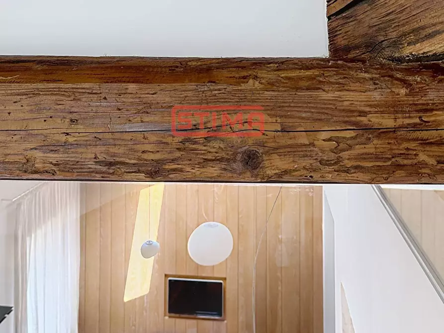 Immagine 43 di Palazzo in vendita  a Treviso