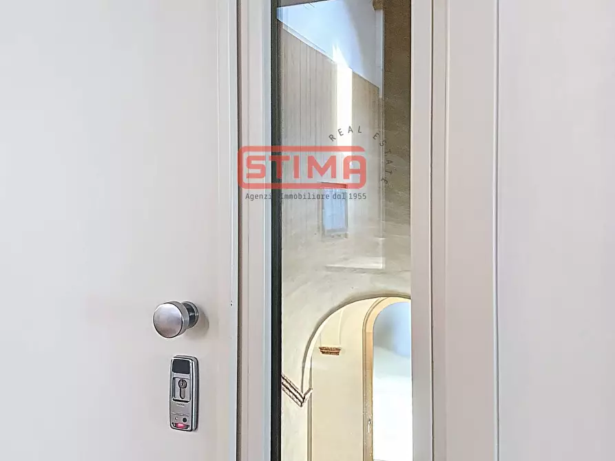 Immagine 45 di Palazzo in vendita  a Treviso