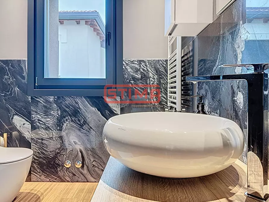 Immagine 49 di Villa in vendita  a Treviso