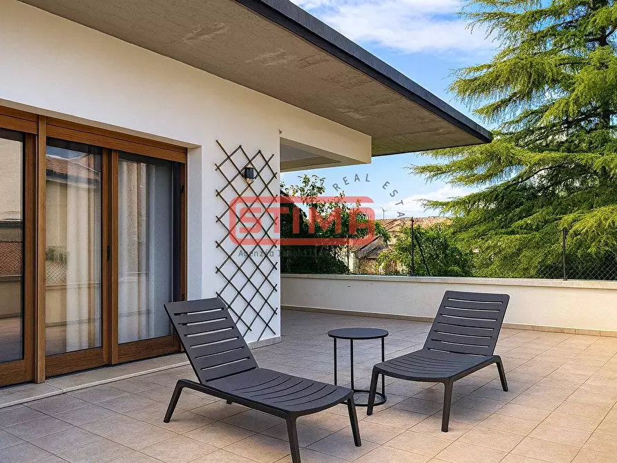 Immagine 1 di Attico in vendita  a Treviso