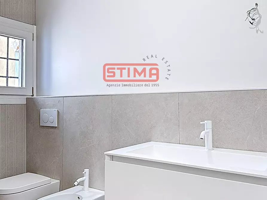 Immagine 12 di Attico in vendita  a Treviso