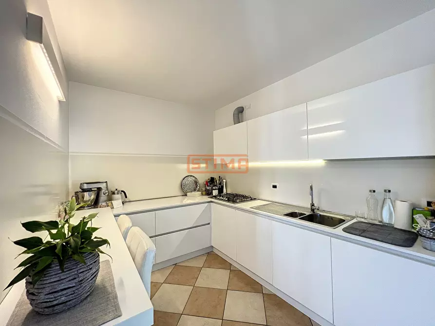 Immagine 17 di Appartamento in affitto  a Treviso