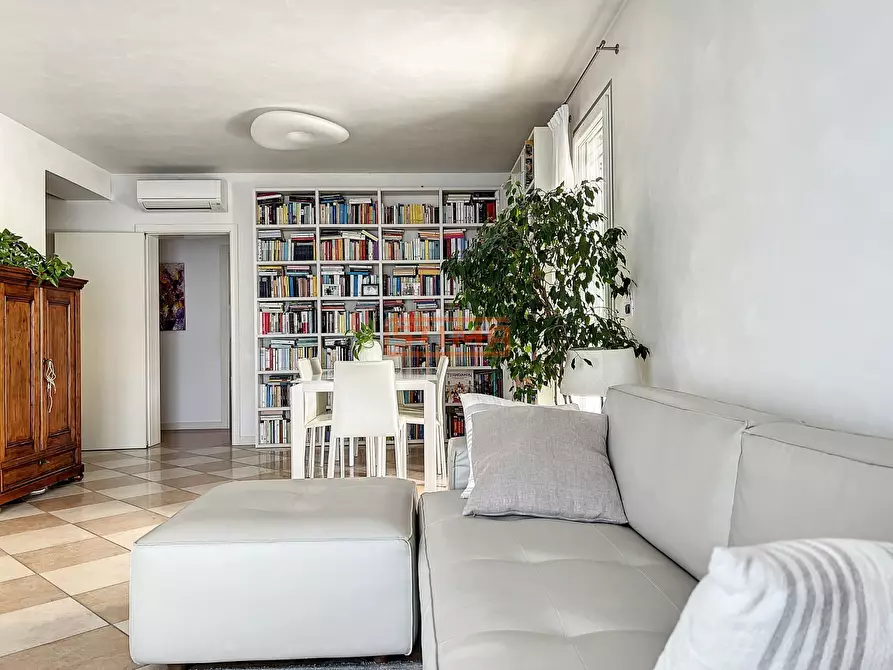 Immagine 33 di Appartamento in affitto  a Treviso