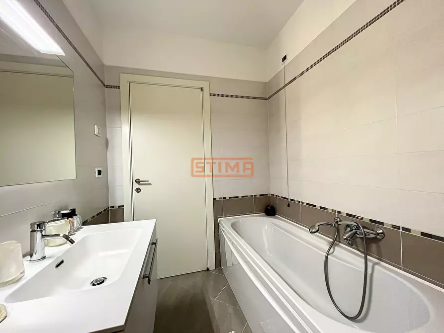 Immagine 46 di Appartamento in affitto  a Treviso