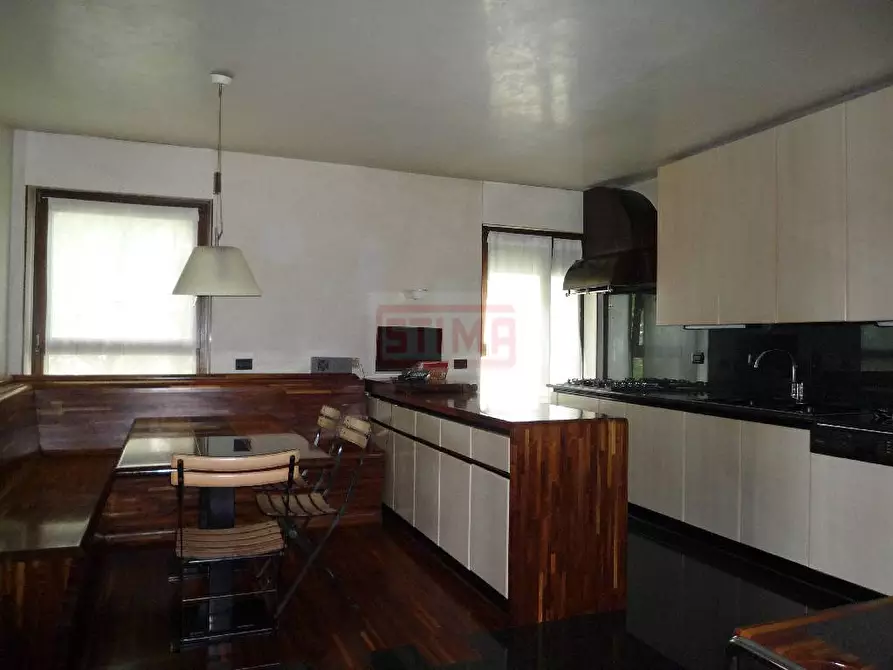 Immagine 13 di Appartamento in vendita  a Treviso