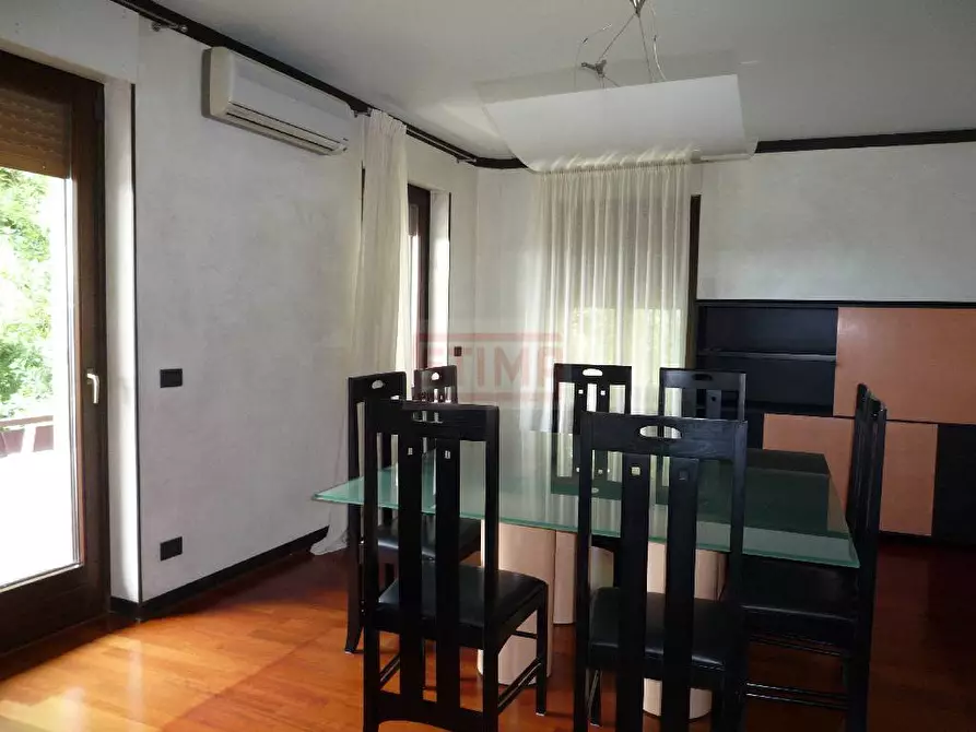 Immagine 8 di Appartamento in vendita  a Treviso