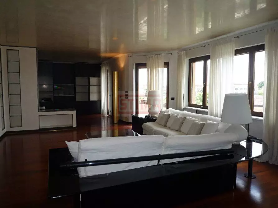 Immagine 9 di Appartamento in vendita  a Treviso