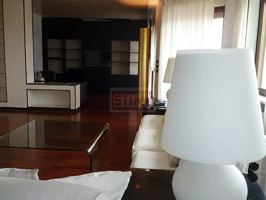 Immagine 11 di Appartamento in vendita  a Treviso