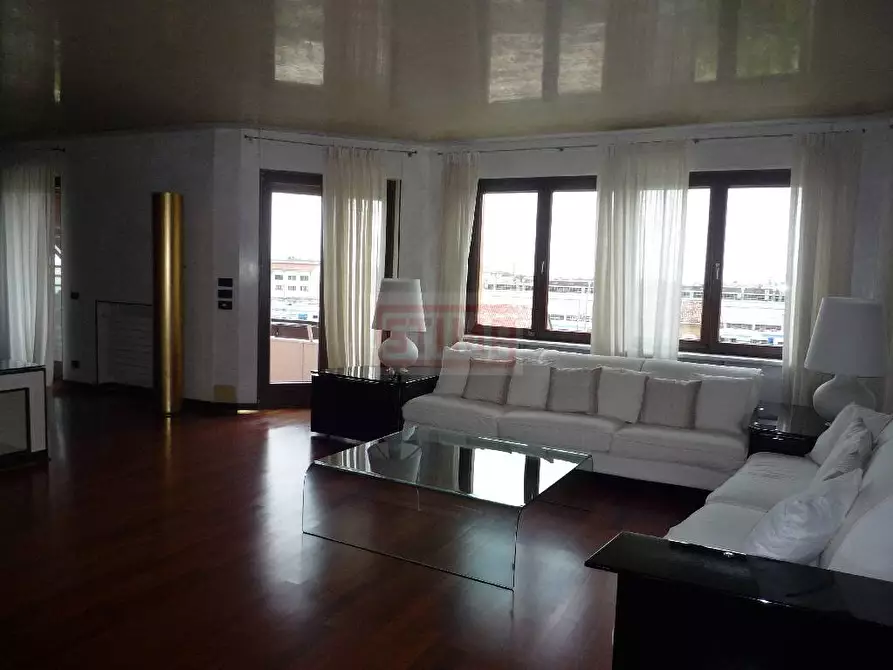 Immagine 34 di Appartamento in vendita  a Treviso