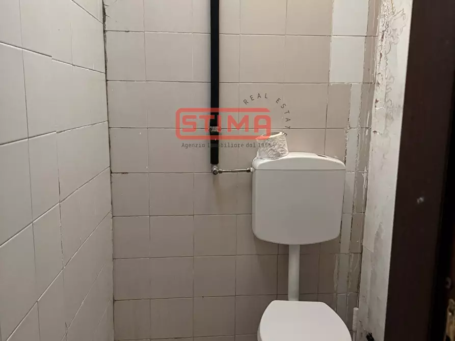 Immagine 8 di Negozio in affitto  in viale 4 novembre a Treviso